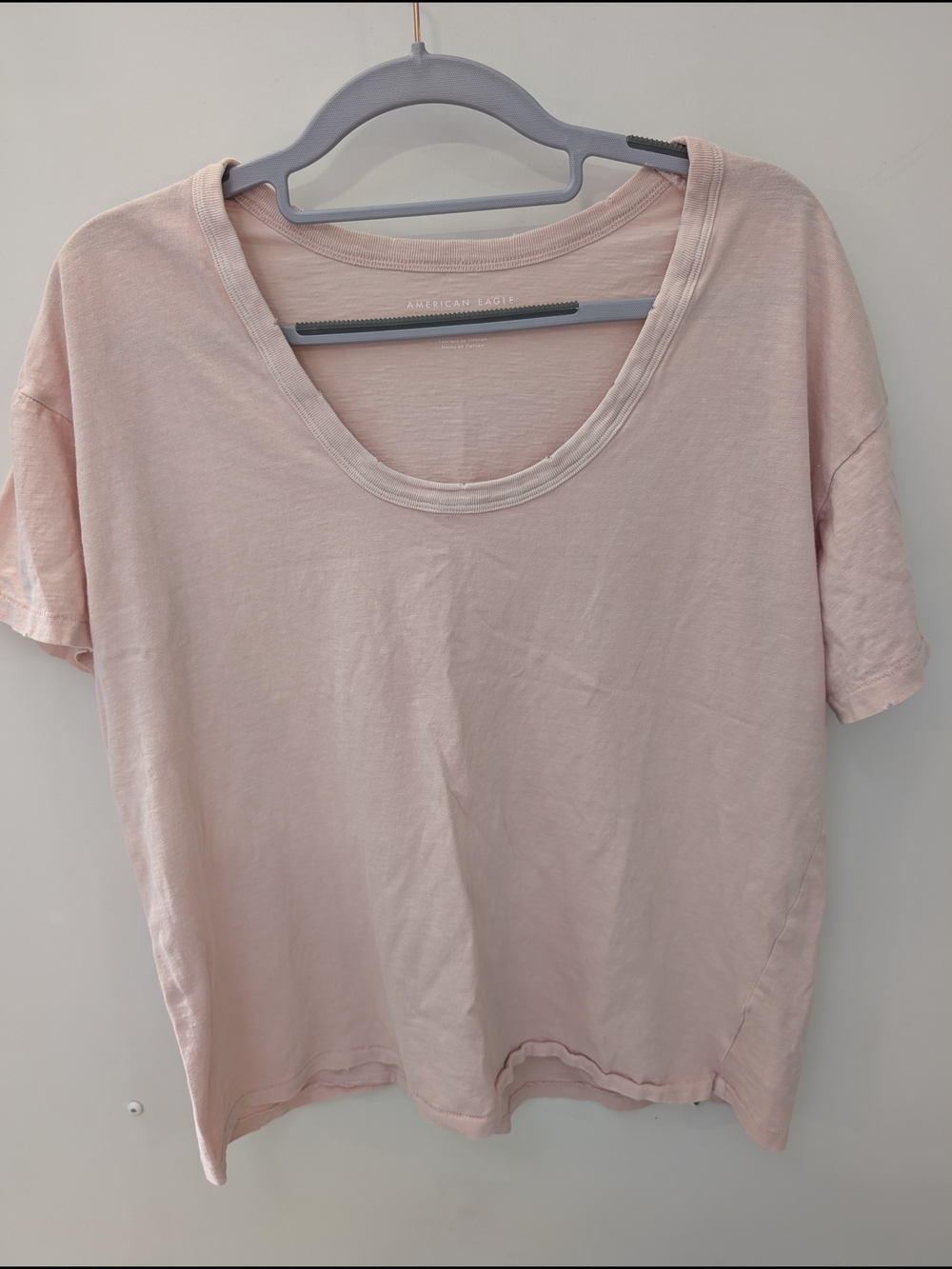 🩷 American Eagle Outfitters Boxy Scoop Neck Tee - Pale Pink